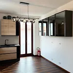 Elegance ميناجيو