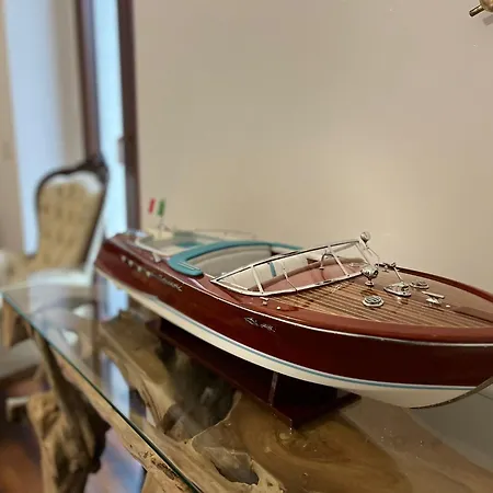 Elegance Apartment *